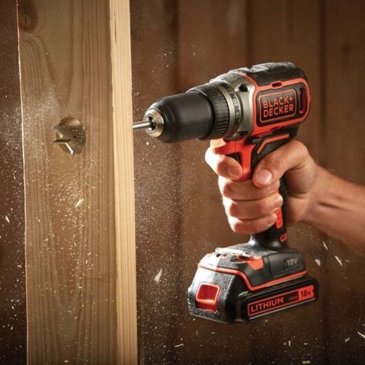 Gręžtuvas-suktuvas Black+Decker BL186KB, 18 V, 2 × 1,5 Ah