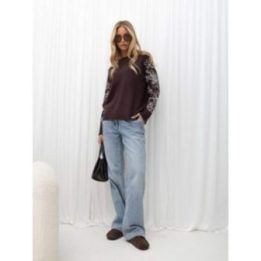 Moteriškas siuvinėtas megztinis Italy Moda, 110 cm, tamsiai rudas