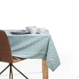 Stačiakampė staltiesė Maya, 140 × 320 cm, mėtinė