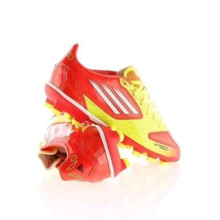 Futbolo bateliai natūraliai ir dirbtinei vejai adidas F10 TRX HG