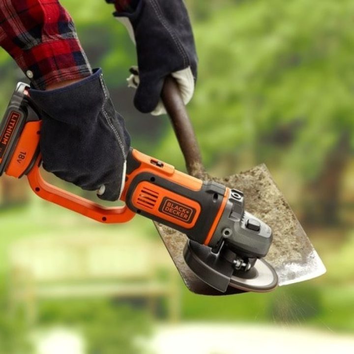 Kampinis šlifuoklis BLACK+DECKER BDBCG720N, 18 V, juodas ir oranžinis