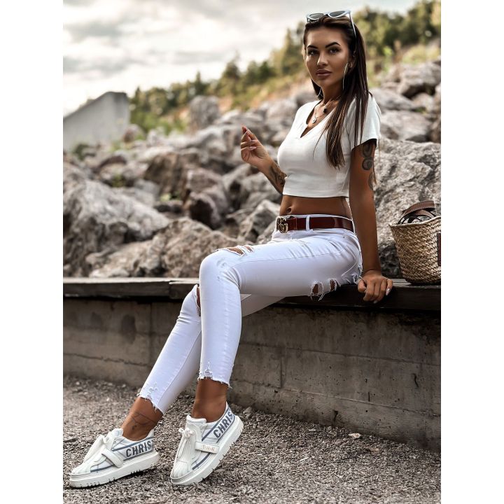Palaidinė balta
