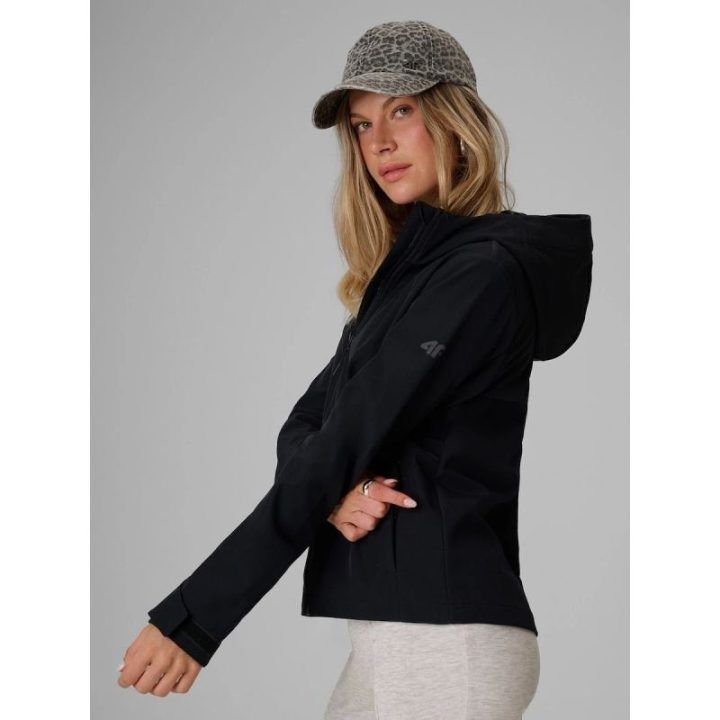 Moteriška softshell striukė nuo vėjo 4F