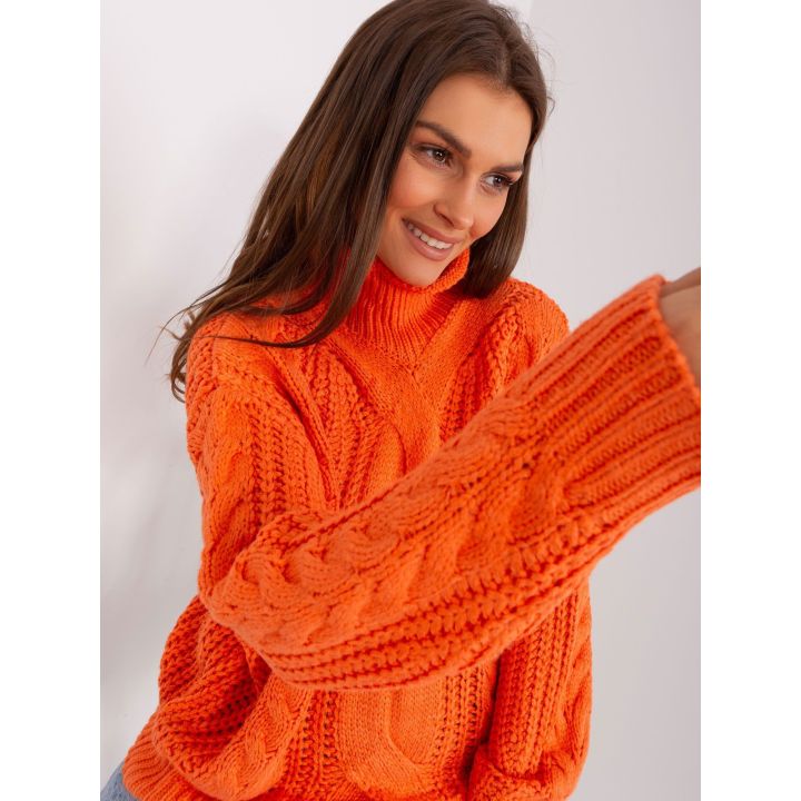 Oranžinis megztinis