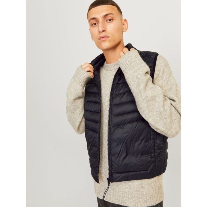Vyriška dygsniuota liemenė Jack&Jones JJESPRINT, juoda