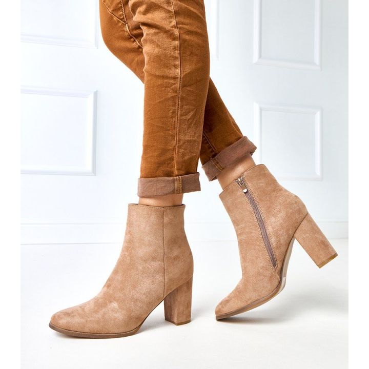Smėlio spalvos Torricelli stiletto batai
