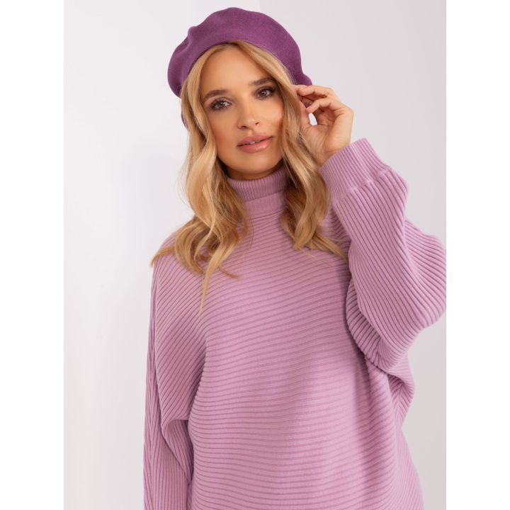 Kepurė violetinės spalvos