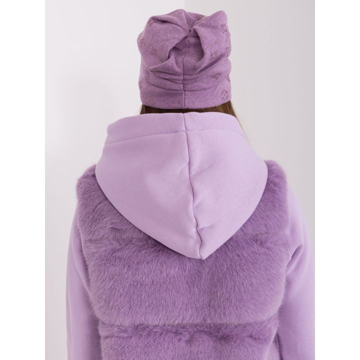 Kepurė šviesiai violetinės spalvos