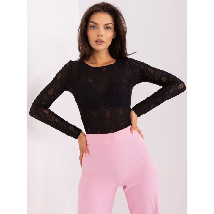 Bodis juoda spalva
