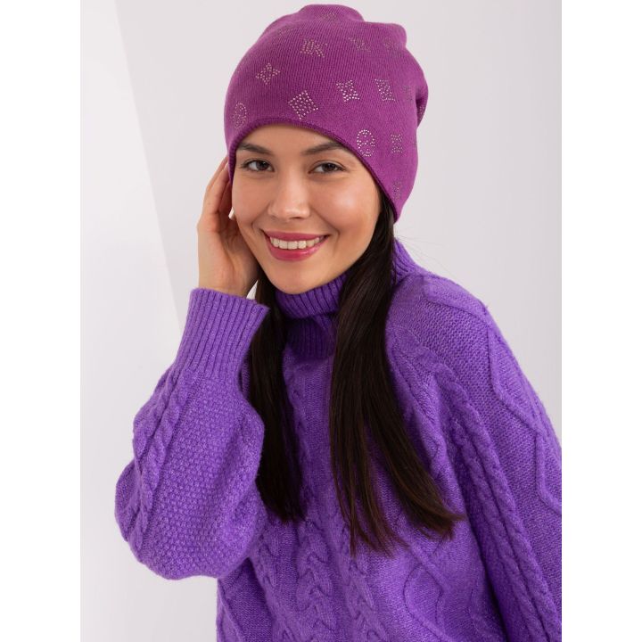 Kepurė violetinės spalvos