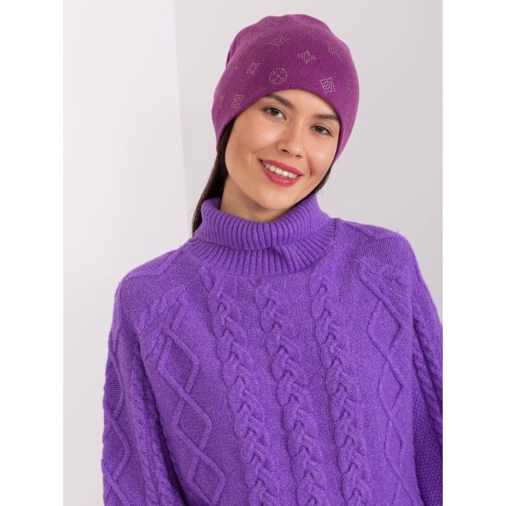 Kepurė violetinės spalvos