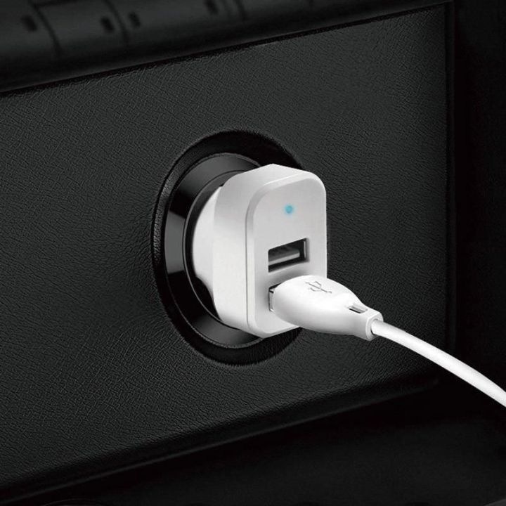 automobilinio įkroviklio rinkinys 2x USB 2,4A + USB laidas 3in1 Lightning / C tipo / micro USB baltas (R7 baltas)