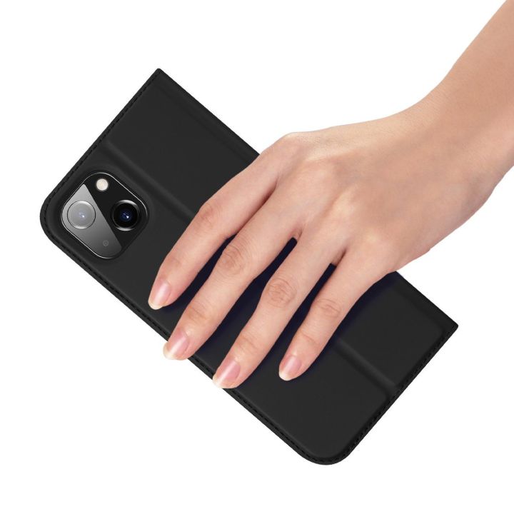 Skin Pro dėklas su atlenkiamuoju dangteliu iPhone 14 Plus , juodas