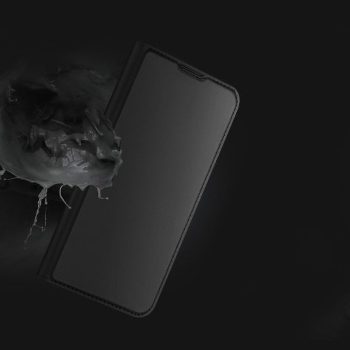 Skin Pro dėklas su atlenkiamuoju dangteliu iPhone 14 Plus auksinis