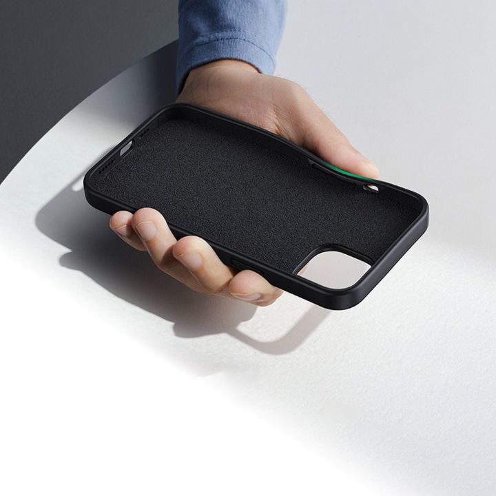 LP626 Silky Silicone Protective Case guminis lankstus silikoninis telefono dėklas, skirtas iPhone 14 Plus , juodas (90920)