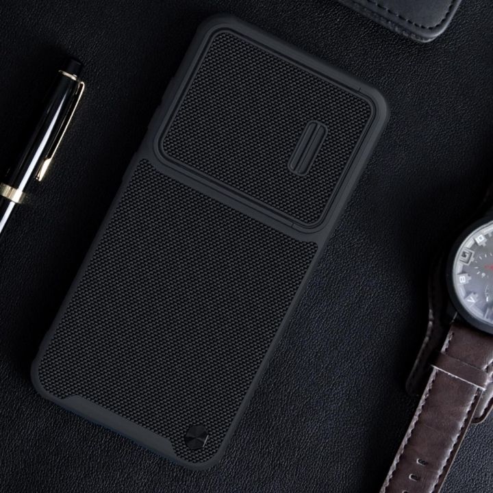 Nillkin Textured S Case Samsung Galaxy S23+ šarvuotas dėklas su kameros dangteliu, juodas