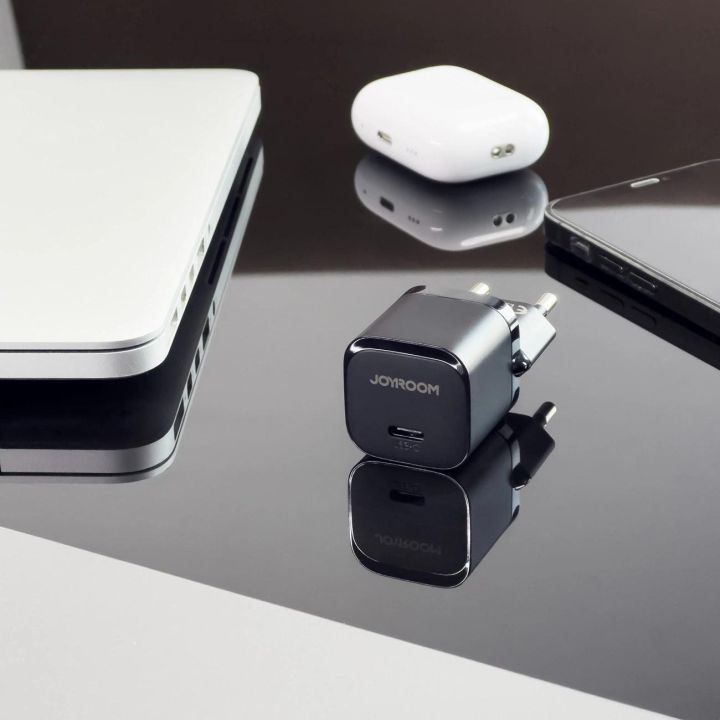 Mini USB C 20W įkroviklis PD JR-TCF02 - juodas
