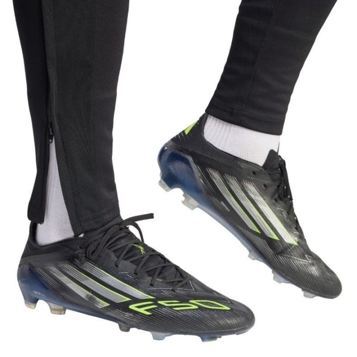 Vyriškos futbolo kelnės adidas Tiro 26 League, juodos ir raudonos