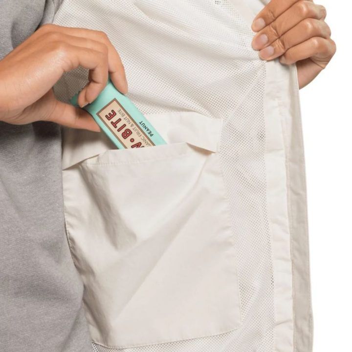 Moteriška striukė nuo vėjo Jack Wolfskin Nature 2L, balta