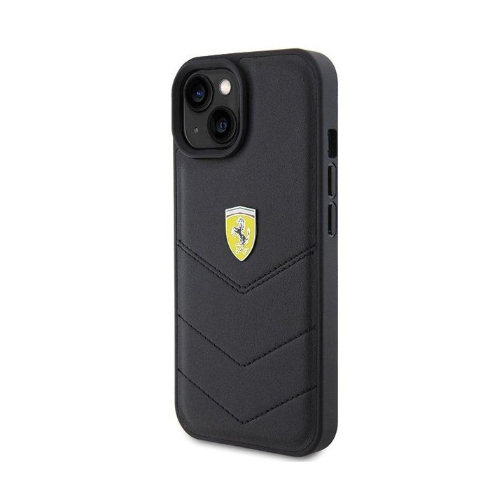 Ferrari dygsniuotas metalinis logotipas ant iPhone 15 - nuotraukos