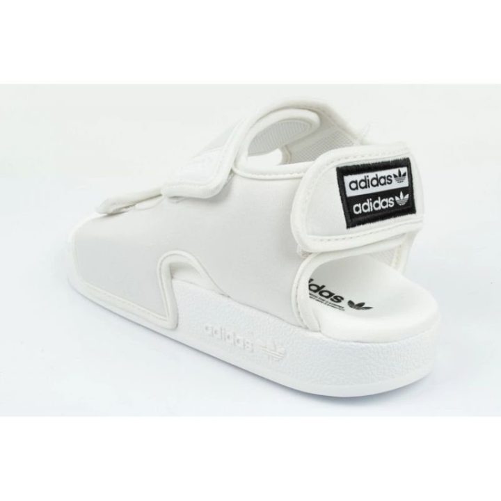 Basutės su reguliuojamu užsegimu adidas Adilette, baltos