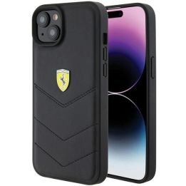 Dėklas Ferrari dygsniuotas metalinis logotipas iPhone 15 Plus - Pagrindinis