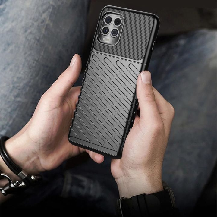 Thunder Case lankstus, tvirtas, atsparus dangtelis TPU dėklas, skirtas Motorola Moto G100 / Edge S , juodos spalvos