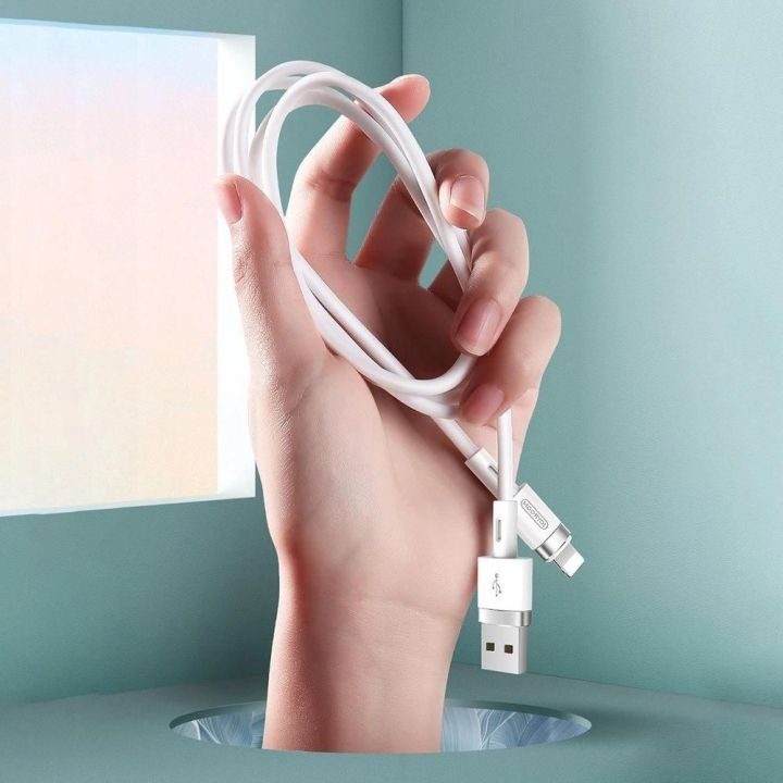 USB - Lightning kabelis 2,4A 1,2 m (S-1224N2 White)
