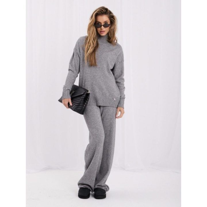 Moteriškas megztinio ir kelnių komplektas su golfu Italy Moda, pilkas
