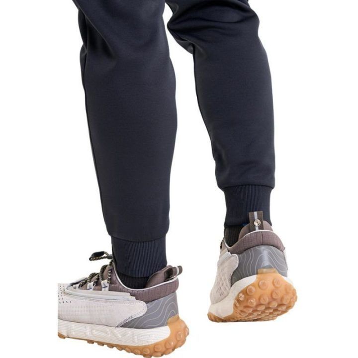 Vyriškos laisvo kirpimo sportinės kelnės Under Armour, juodos
