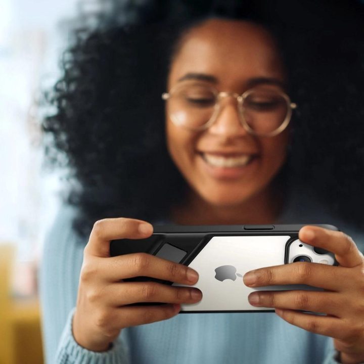 Fusion Kickstand dėklas iPhone 13 Pro kietasis dangtelis su geliniu rėmeliu ir stovu, juodas (90153)