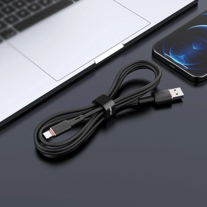 Acefast kabelis MFI USB - Lightning 1,2 m, 2,4 A, juodas (C2-02 black)