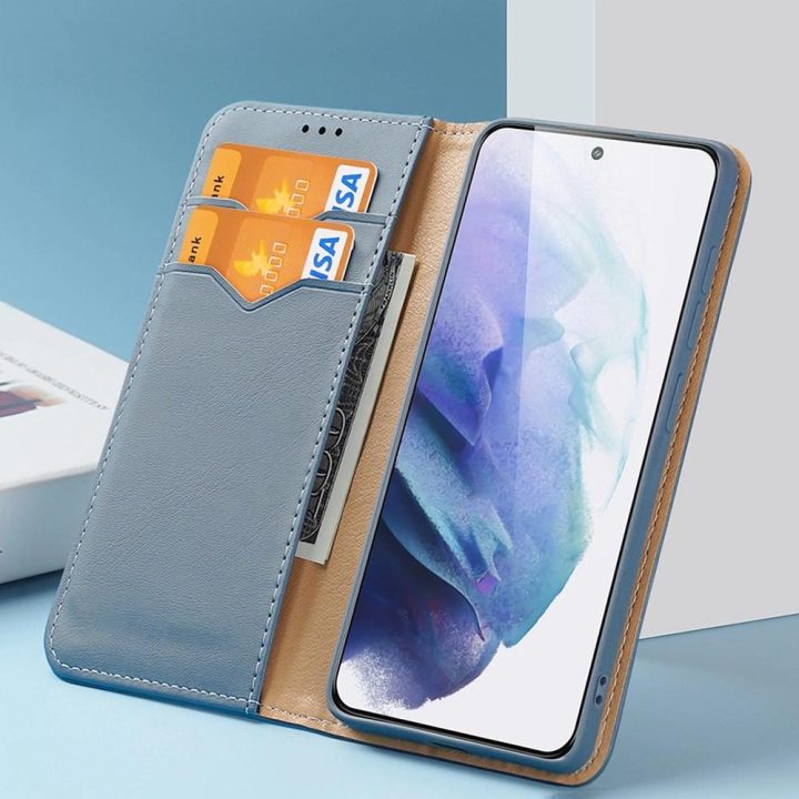Odinis atlenkiamas dangtelis Tikros odos piniginė kortelėms ir dokumentams Samsung Galaxy S22 + (S22 Plus) mėlyna