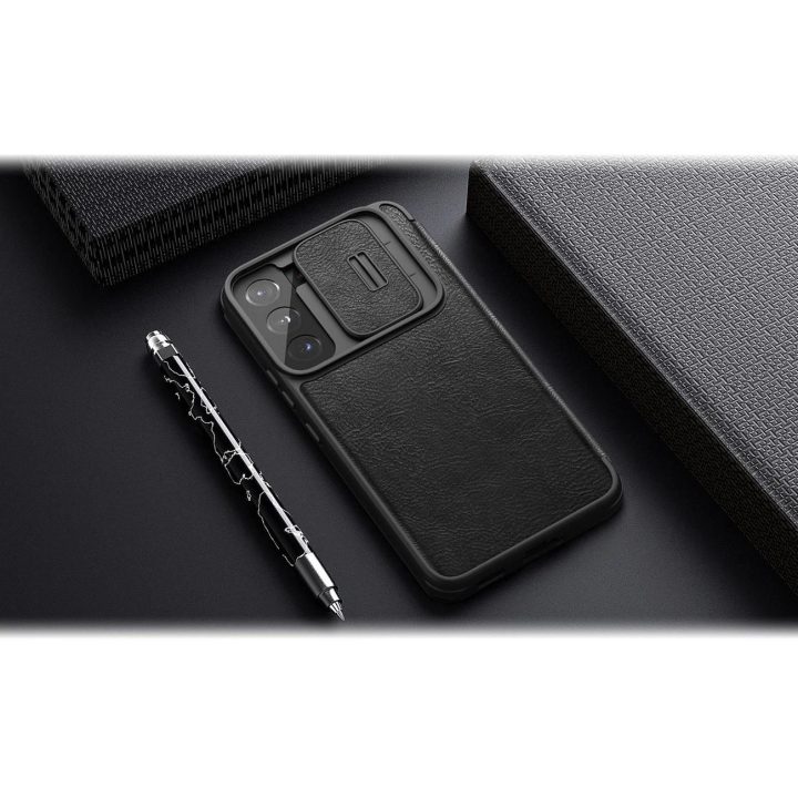 Nillkin Qin Leather Pro Case dėklas, skirtas Samsung Galaxy S22 + (S22 Plus) fotoaparato apsauginis dėklas su dėklu, apverčiamas