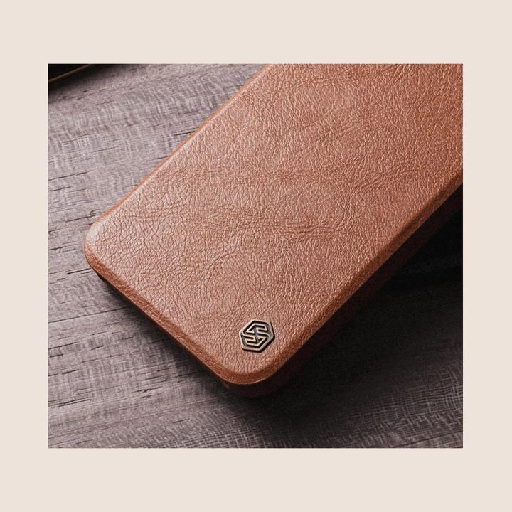 Nillkin Qin Leather Pro Case dėklas, skirtas Samsung Galaxy S22 + (S22 Plus) fotoaparato apsauginis dėklas su dėklu, apverčiamas