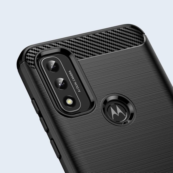Carbon Case Lankstus dangtelis Rankovė Motorola Moto G Play 2022 juoda