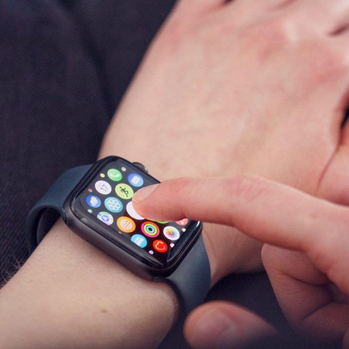 Laikrodžio stiklas Hybrid Glass, skirtas Apple Watch 6 40 mm / Watch 5 40 mm / Watch 4 40 mm / Watch SE 40 mm, juodas