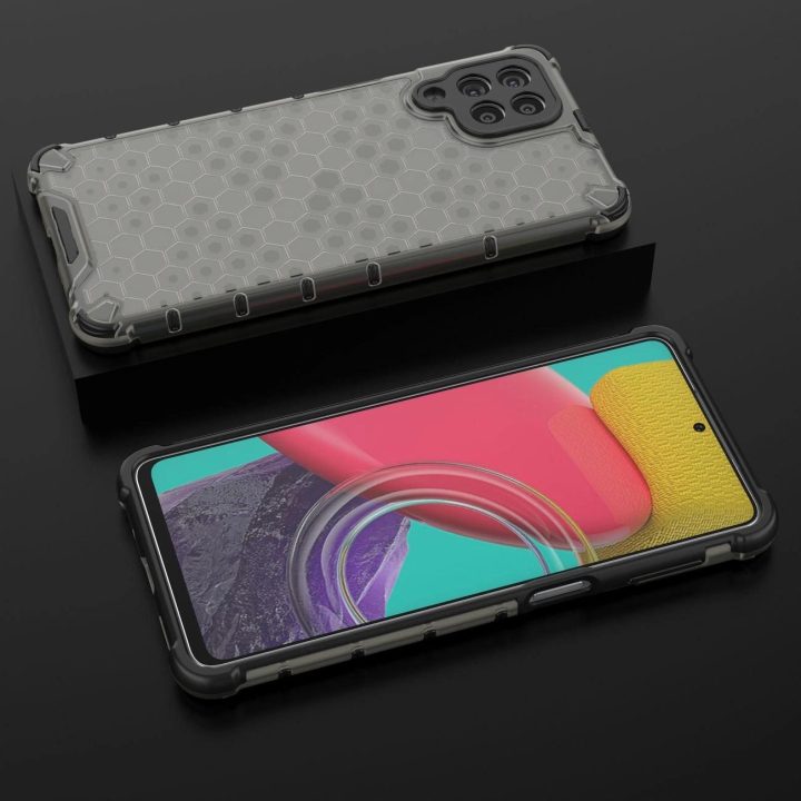 Honeycomb dėklas su geliniu rėmeliu, skirtas Samsung Galaxy M53 5G , juodos spalvos