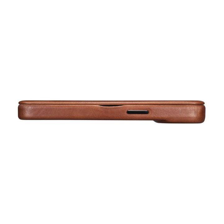 iCarer CE Oil Wax Premium Leather Folio dėklas iPhone 14 Plus , magnetinis atverčiamasis dėklas MagSafe , rudos spalvos (AKI1422