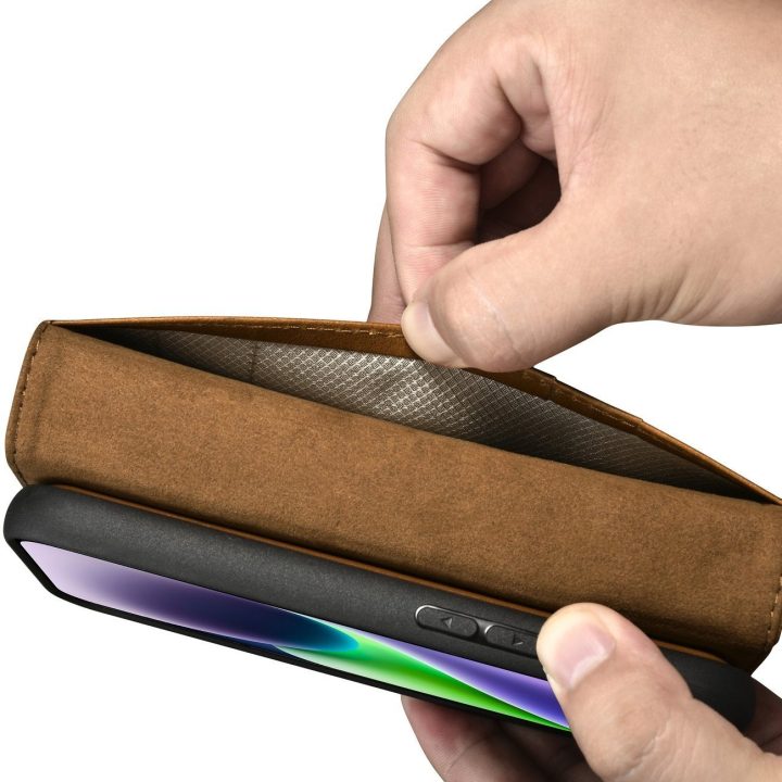 iCarer Oil Wax piniginės dėklas iPhone 14 Plus 2in1 dangtelis iPhone 14 Plus , apsaugotas nuo RFID, odinis flip dėklas rudos spa