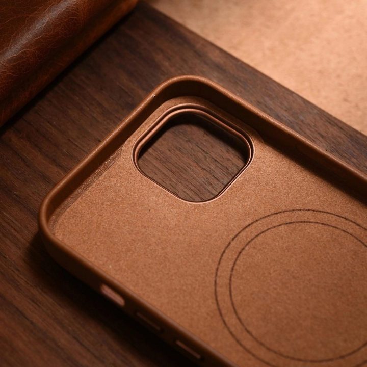 iCarer Case odinis dėklas, skirtas iPhone 14 Plus , rudas (suderinamas su MagSafe )