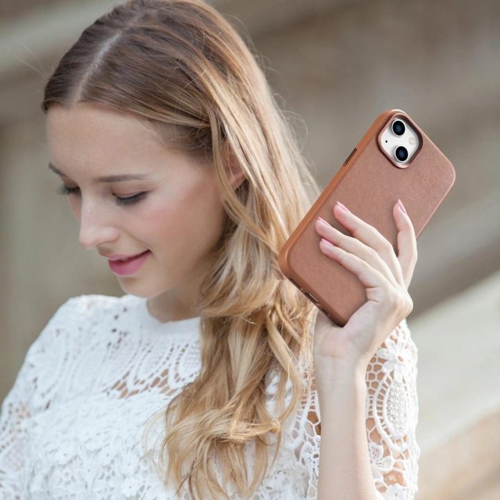 iCarer Case odinis dėklas, skirtas iPhone 14 Plus , rudas (suderinamas su MagSafe )