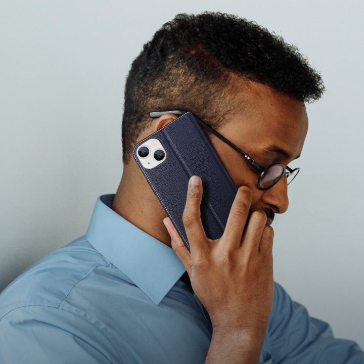 Skin X2 dėklas iPhone 14 Plus dėklui su magnetiniu atvartu mėlynos spalvos