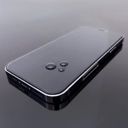 Itin patvarus pilnai klijais grūdintas stiklas viso ekrano su rėmeliu patogiu dėklu Motorola Moto G62 Black