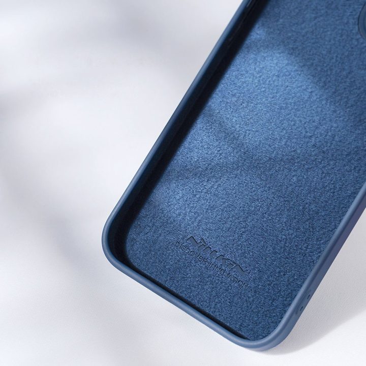 Nillkin CamShield Silky Silicone Case iPhone 14 Plus dangtelis su mėlynu fotoaparato dangteliu