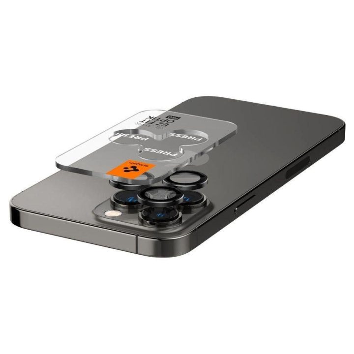 Spigen OPTIK.TR EZ FIT KAMEROS APSAUGA 2 PAKETAI IPHONE 14 PRO / 14 PRO MAX / 15 PRO / 15 PRO MAX BLACK