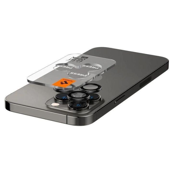 Spigen OPTIK.TR EZ FIT KAMEROS APSAUGA 2 PAKETAI IPHONE 14 PRO / 14 PRO MAX / 15 PRO / 15 PRO MAX BLACK