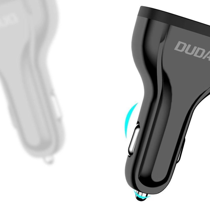 automobilinis įkroviklis su greituoju įkrovimu Quick Charge 3.0 QC3.0 2.4A 18W 3x USB baltas (R7S baltas)