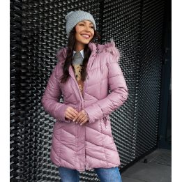 Rožinė ilga dygsniuota Carolina striukė