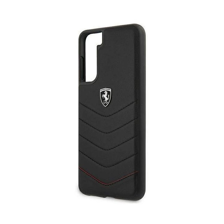 Ferrari FEHQUHCS21MBK S21+ G996 juodos/juodos spalvos deklas Off Track Quilted